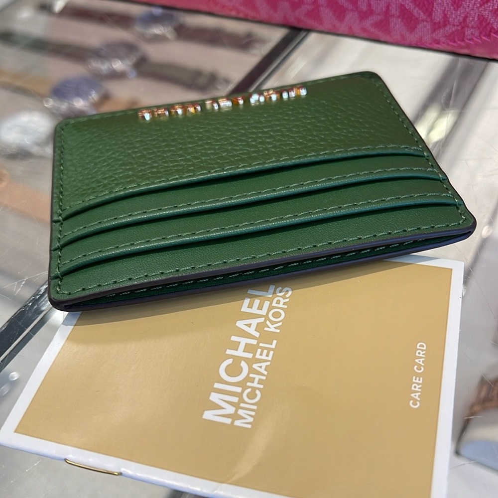 MICHAEL KORS
Large Pebbled Leather Card Holder Case
Fern Green 
NWT - Picture 6 of 16